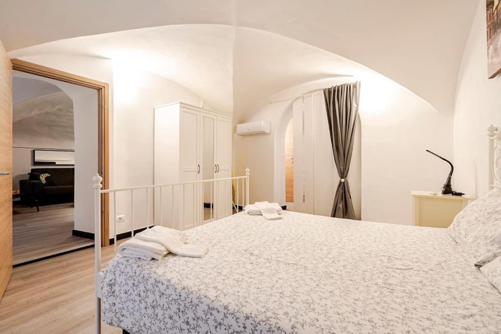 The First Porta Soprana Prione Apartment Genoa Luaran gambar